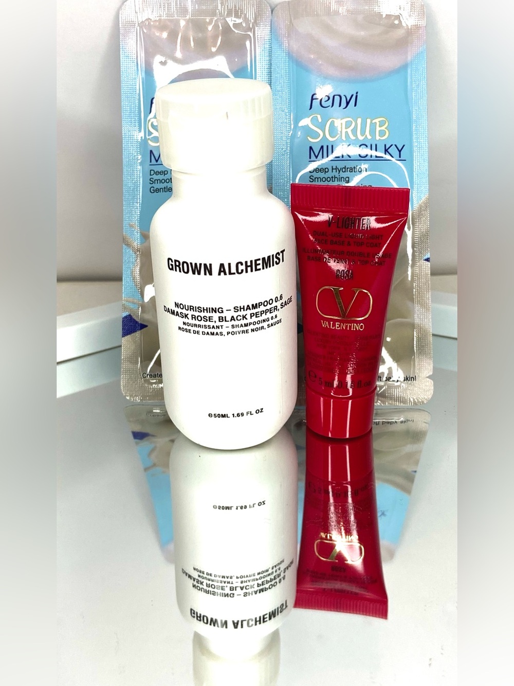 4 items Grown Alchemist White & Red Skincare Duo